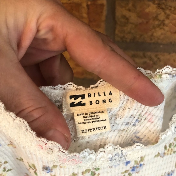 Gorgeous Billabong Tank xs - Picture 2 of 2